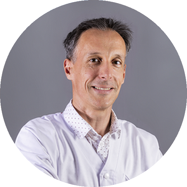 Dr Olivier Savy, chirurgien ophtalmologiste au Centre Hospitalier Métropole Savoie de Chambéry